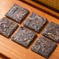 普洱茶批发源头工厂批发佰年尚普小金片普洱生茶大叶种晒青生茶叶